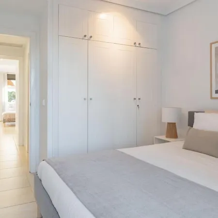 Apt. With Terrace And Sea Views Apartment Estepona