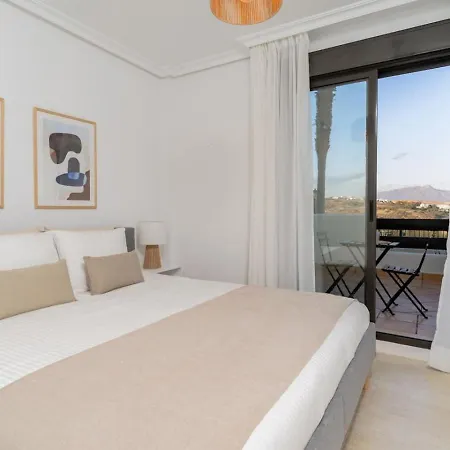 Apt. With Terrace And Sea Views Apartment *